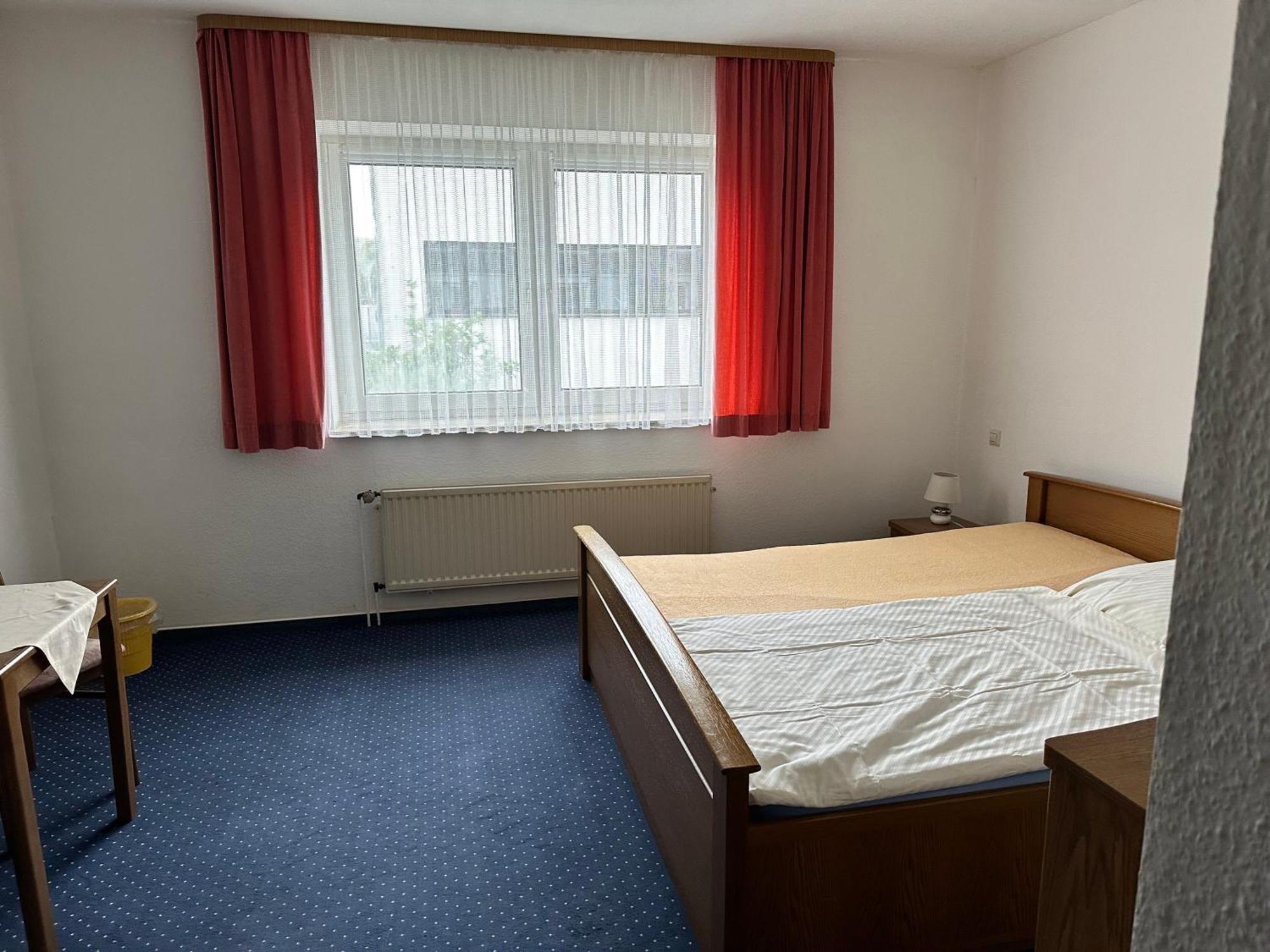 Haus Pegasus Hotel Garbsen Værelse billede